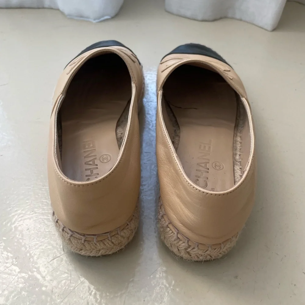 Chanel Lambskin Espadrilles
nude w/black 
Size 37.5
worn twice - Picture 4 of 4